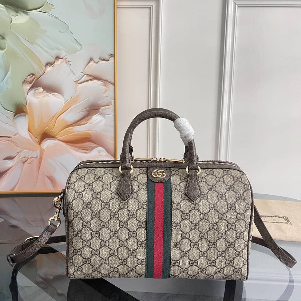 1Duffle bag